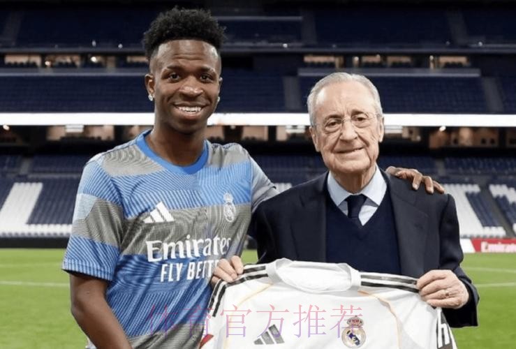 近18场0球！1.5亿巨星再遭皇马球迷狂嘘 被换下黑脸+赛后径直离场